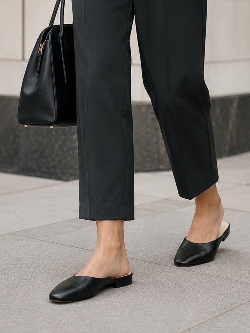 FRANCO SARTO Women's Black Faux Leather Square-Toe Slip-On Mules 8 NEW